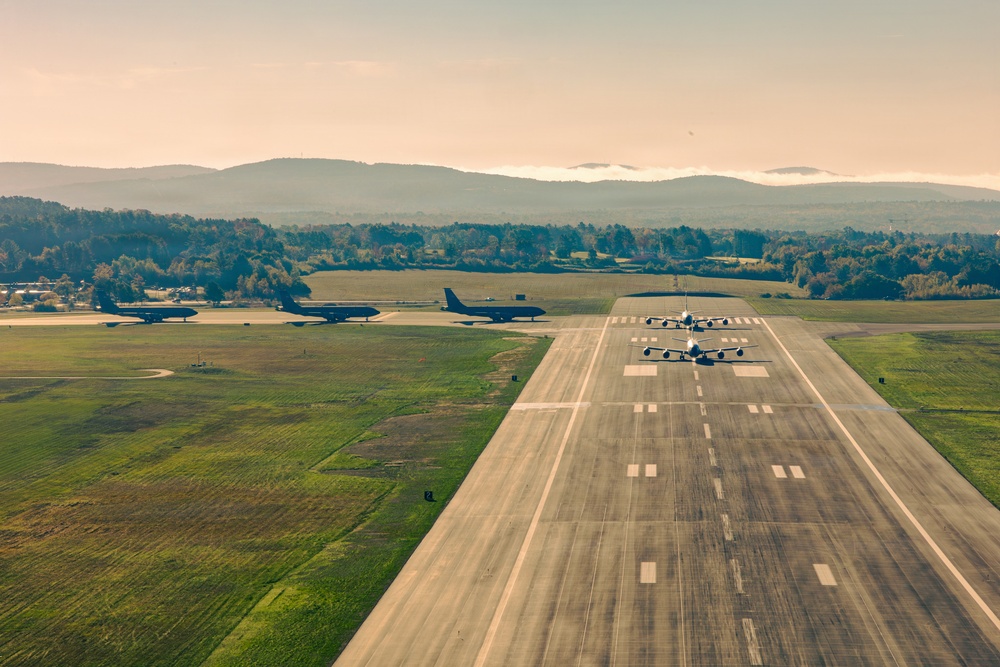 MAINEiacs Conduct 5-Ship Training Sortie