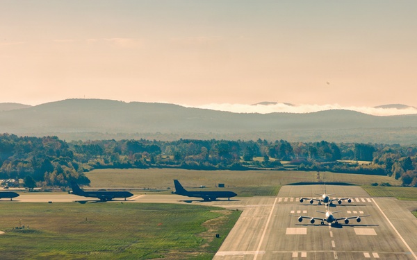 MAINEiacs Conduct 5-Ship Training Sortie