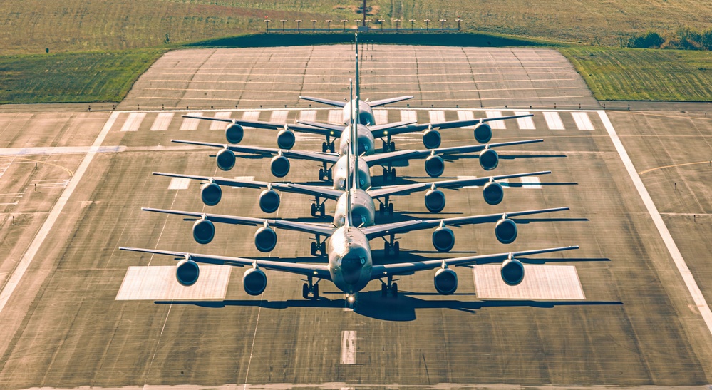 MAINEiacs Conduct 5-Ship Training Sortie
