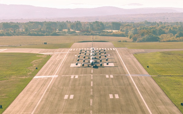 MAINEiacs Conduct 5-Ship Training Sortie