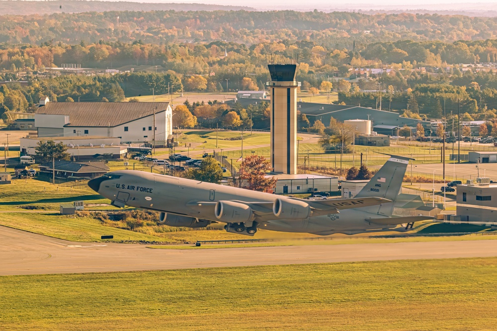 MAINEiacs Conduct 5-Ship Training Sortie