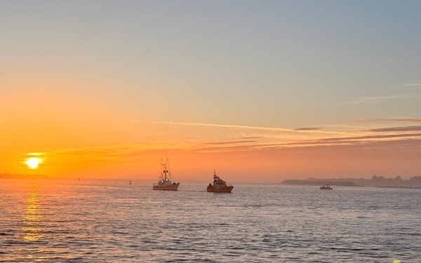 A U.S. Coast Guard 47-foot Motor Lifeboat crew from Coast Guard Station Coos Bay tows a 55 foot fishing vessel near Coos Bay