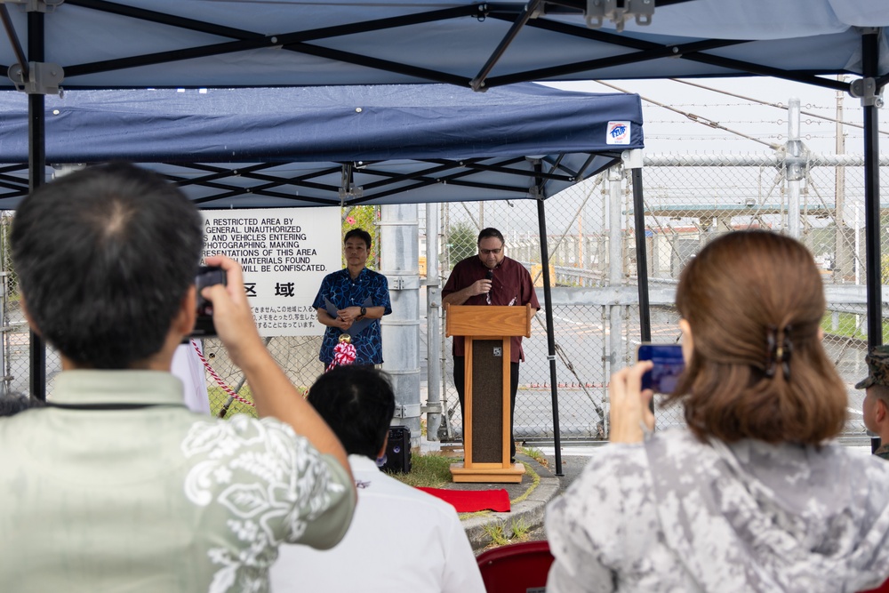 The family of MOH recipient Pvt Dale Hansen visits Camp Hansen