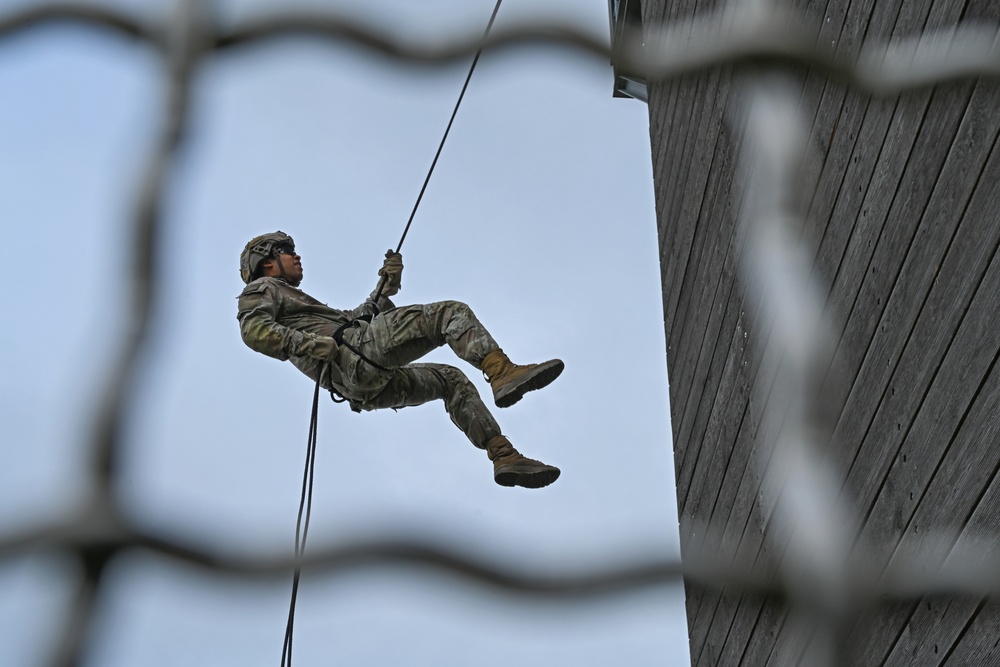 Rappel Tower