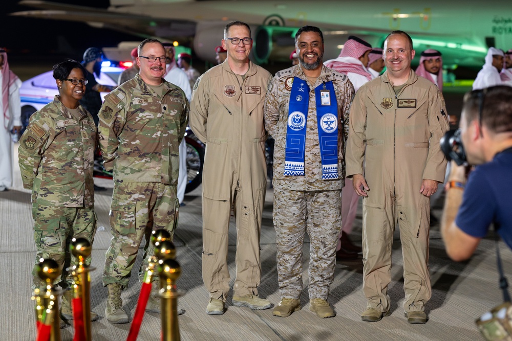 Royal Saudi Air Force hosts cultural event
