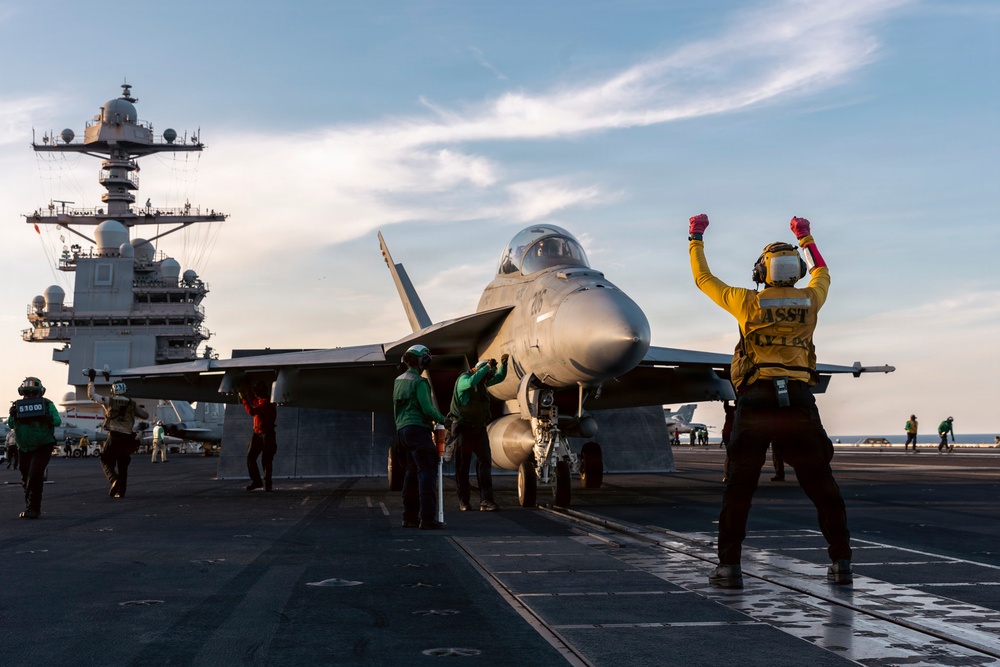USS Gerald R. Ford (CVN 78) Flight Operations USS Gerald R. Ford (CVN 78) Flight Operations
