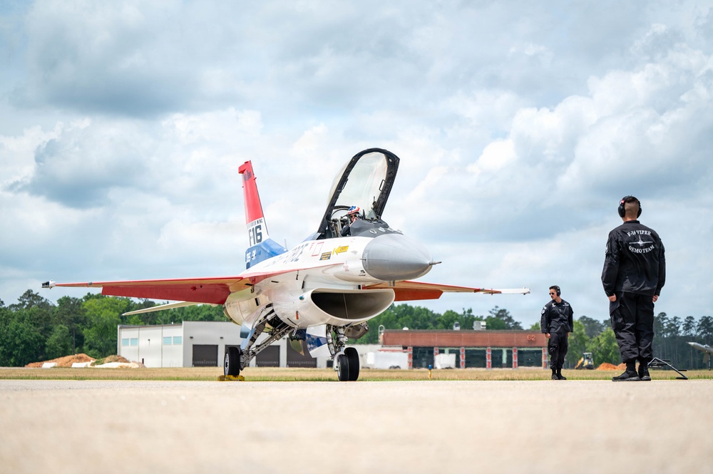 Viper Demo practices at McEntire JNGB
