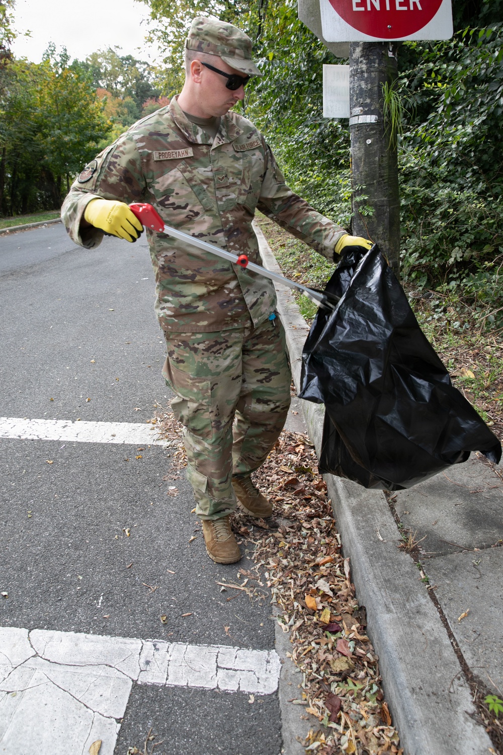 DC National Guard Beautification on Gainesville Street SE