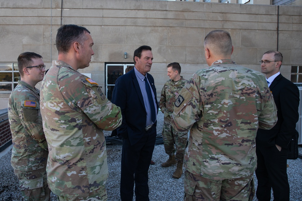 South Dakota Governor Visits Soldiers in DC