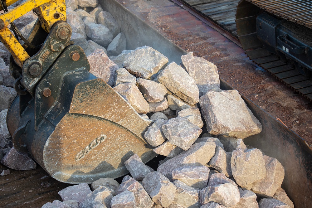 Missouri River bank revetment stabilization and repair, U.S. Army  Corps of Engineers, Omaha District Missouri River bank revetment stabilization and repair, U.S. Army  Corps of Engineers, Omaha District