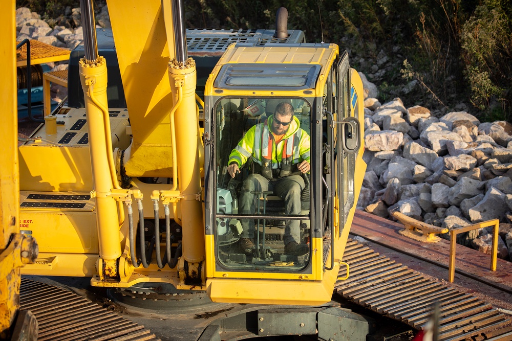 Missouri River bank revetment stabilization and repair, U.S. Army  Corps of Engineers, Omaha District Missouri River bank revetment stabilization and repair, U.S. Army  Corps of Engineers, Omaha District