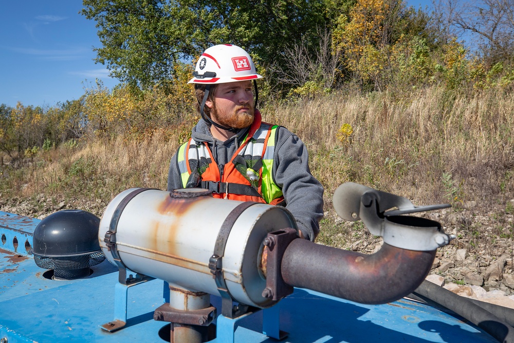 Missouri River bank revetment stabilization and repair, U.S. Army  Corps of Engineers, Omaha District Missouri River bank revetment stabilization and repair, U.S. Army  Corps of Engineers, Omaha District