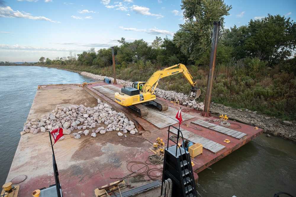 Missouri River bank revetment stabilization and repair, U.S. Army  Corps of Engineers, Omaha District Missouri River bank revetment stabilization and repair, U.S. Army  Corps of Engineers, Omaha District