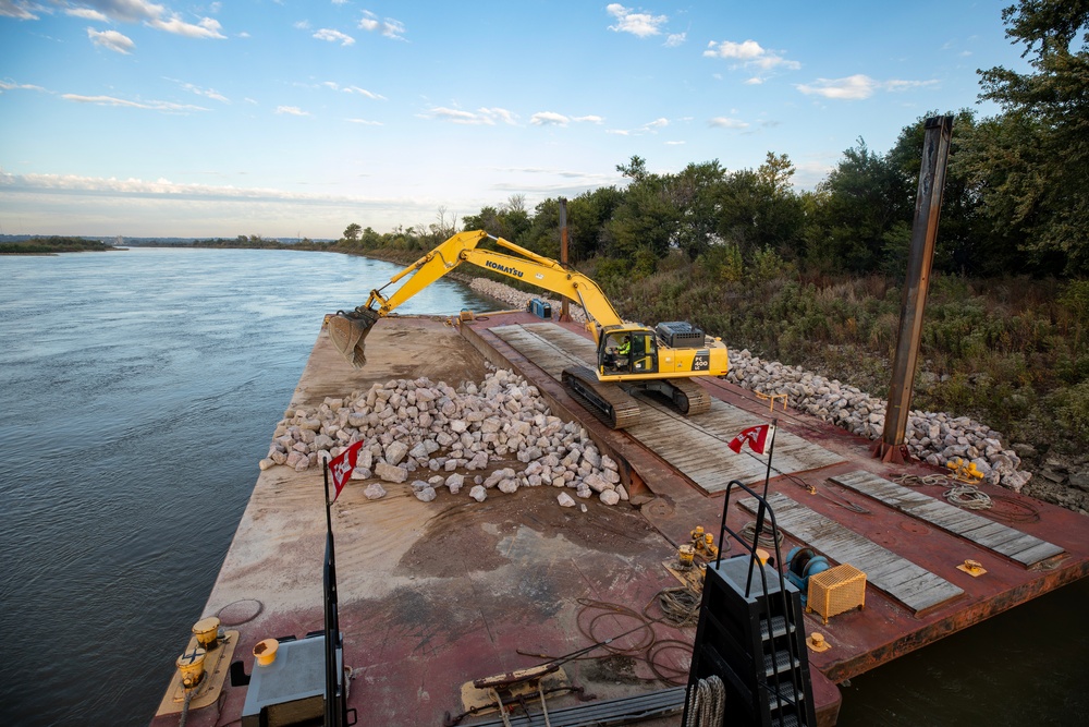 Missouri River bank revetment stabilization and repair, U.S. Army  Corps of Engineers, Omaha District Missouri River bank revetment stabilization and repair, U.S. Army  Corps of Engineers, Omaha District