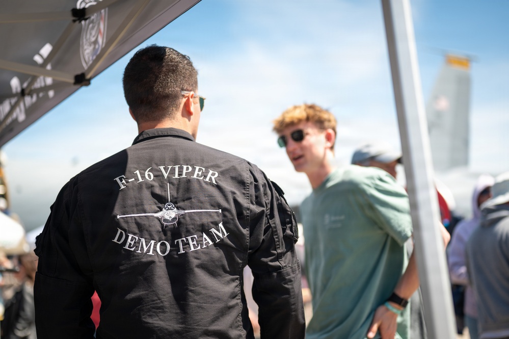Home sweet home: Viper Demo Team performs at commander's home state