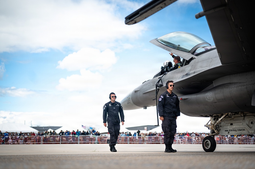Home sweet home: Viper Demo Team performs at commander's home state