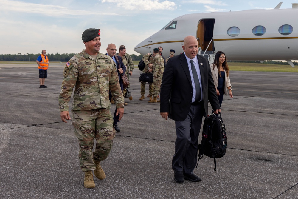 Senior Advisor to the Secretary of War Visits 7th Special Forces Group (Airborne)