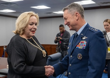 SW Hegseth Hosts New Zealand MoD