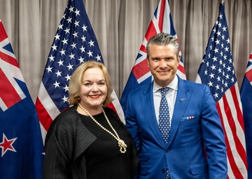 SW Hegseth hosts New Zealand MOD