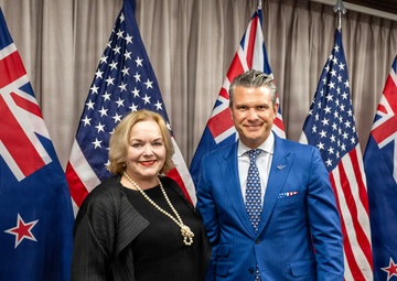 SW Hegseth hosts New Zealand MOD