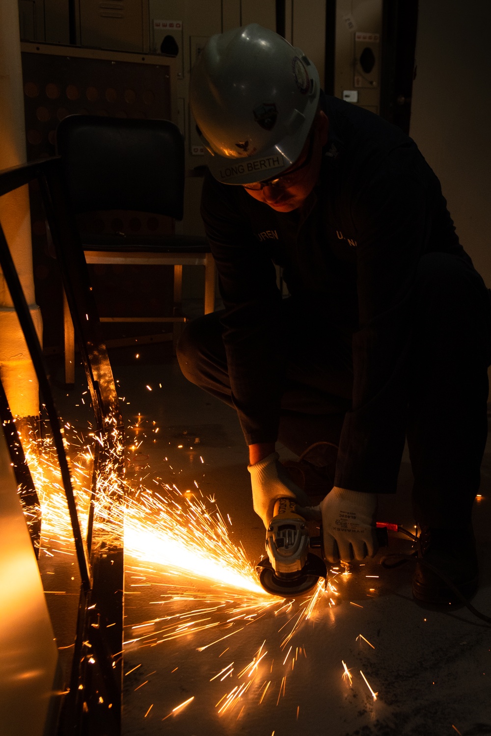 Ronald Reagan Sailors Perform Berthing Rehabilitation