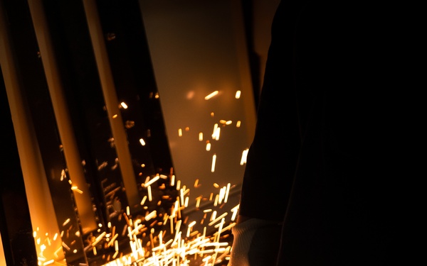 Ronald Reagan Sailors Perform Berthing Rehabilitation