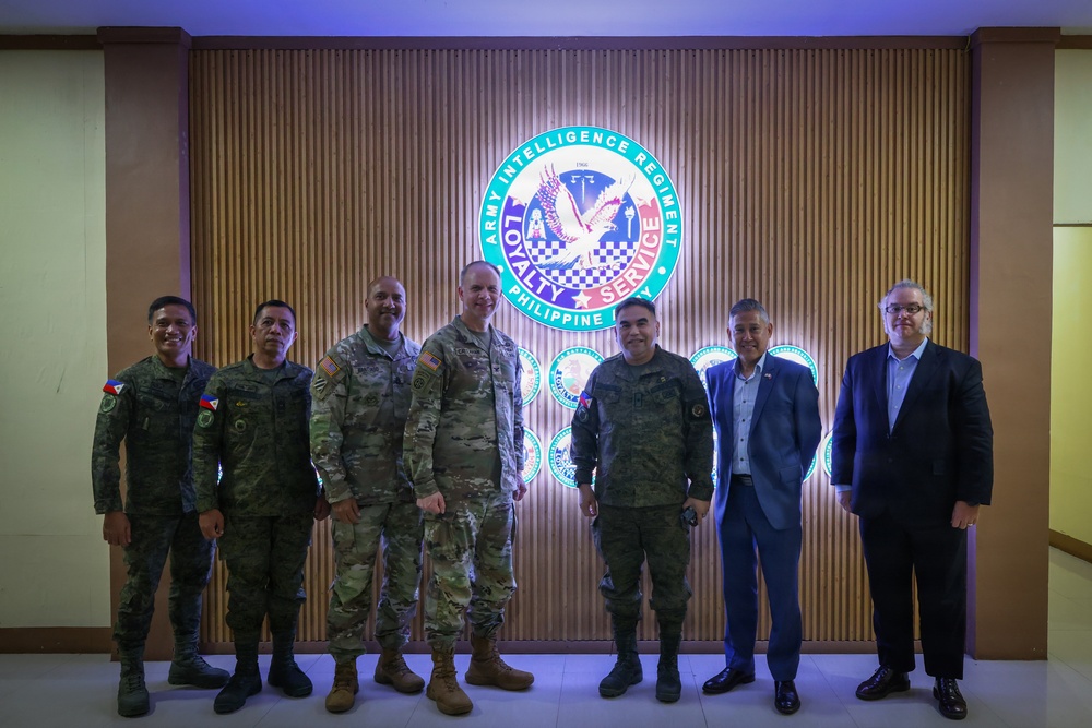500th MIB-T Strengthens Partnership with PA Intelligence Regiment