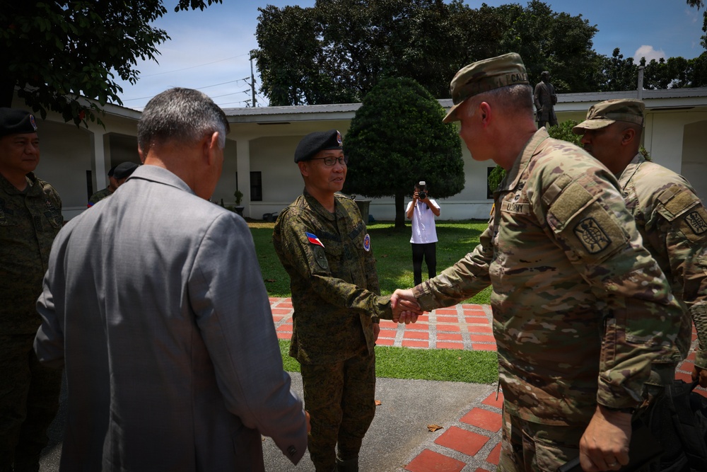 500th MIB-T Continues U.S.-Philippines Partnership with PSC