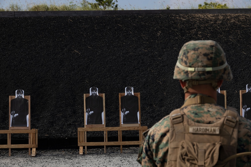 12th MLR Marines Refine Marksmanship Skills during a Rifle Range