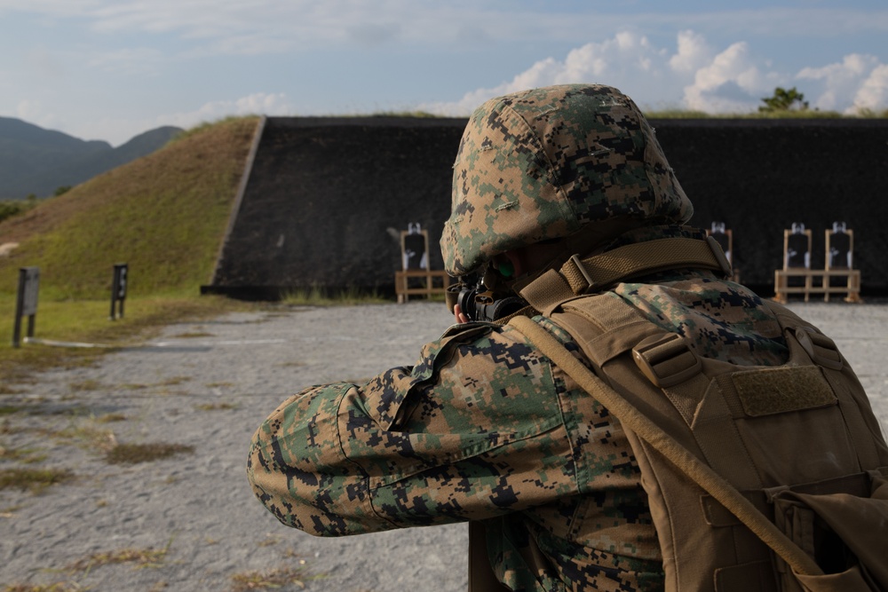 12th MLR Marines Refine Marksmanship Skills during a Rifle Range