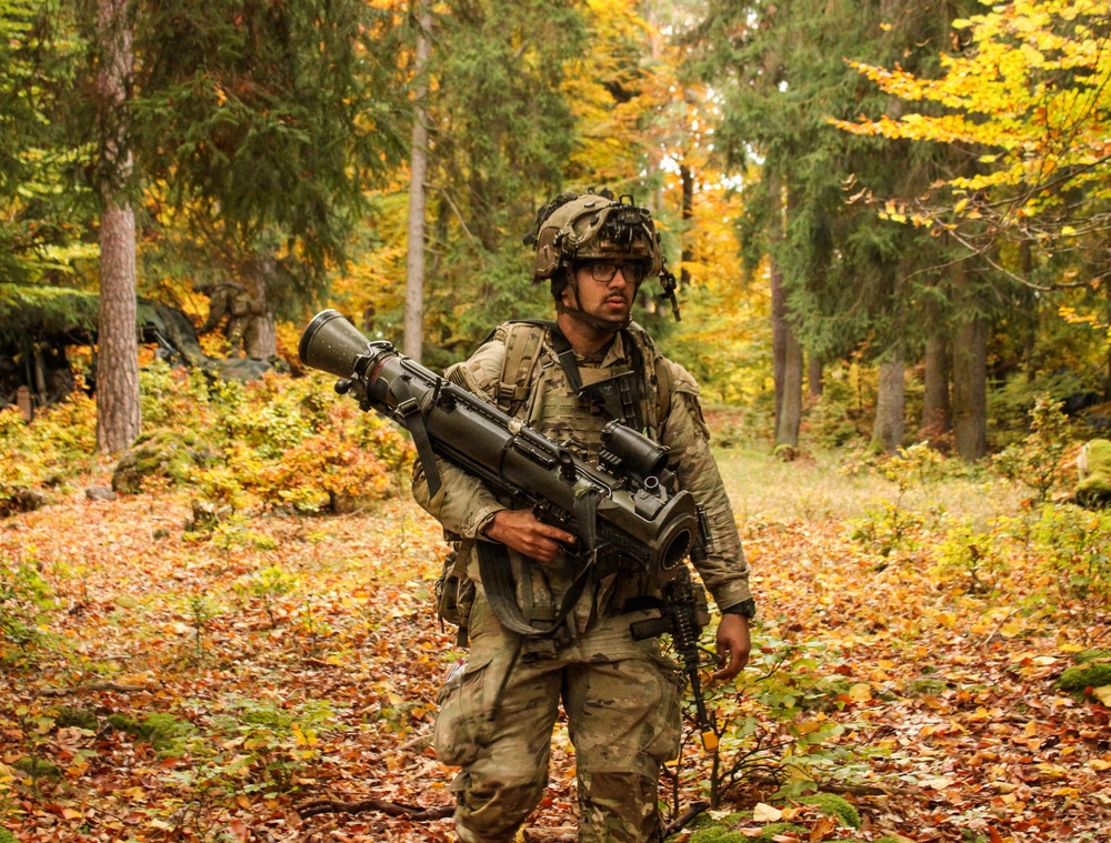 1-502IN, 2nd Brigade, 101st Airborne Conduct Defensive Operations