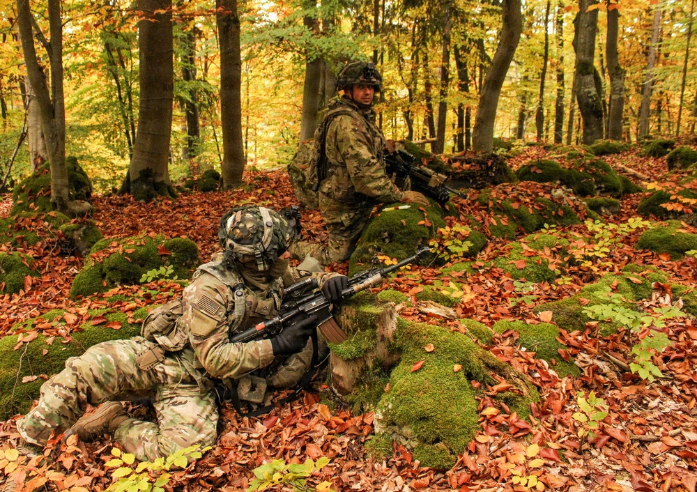 1-502IN, 2nd Brigade, 101st Airborne Conduct Defensive Security Operations