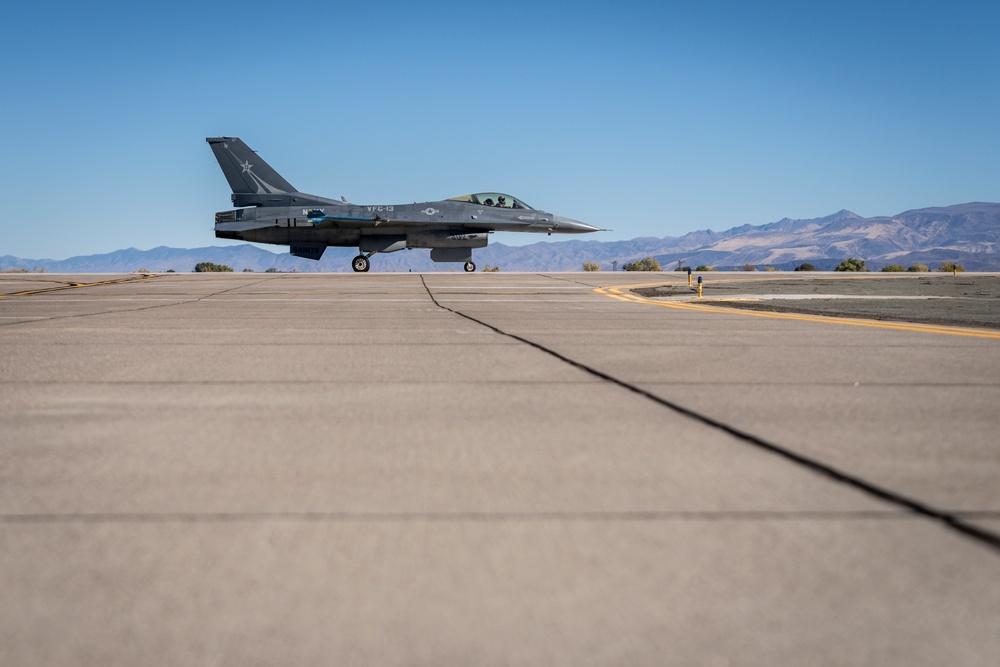 CJCS Visits Naval Aviation Warfighting Development Center