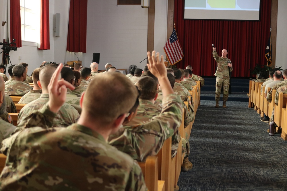 ARCYBER CSM Gets Hands on to Develop Cyber Soldiers