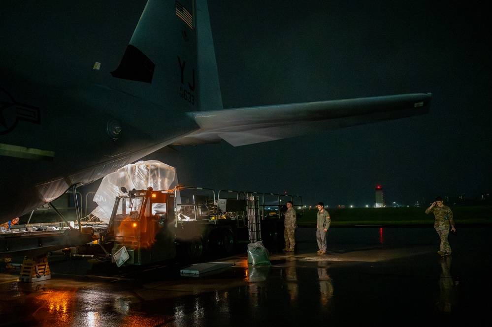 Beverly Morning 26-1 cargo prep and load