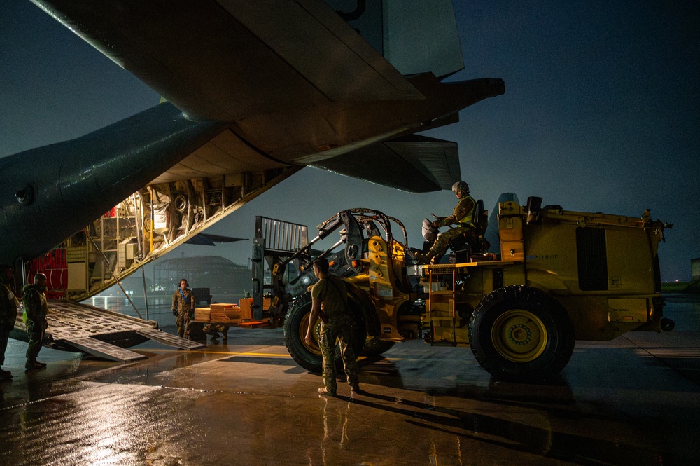 Beverly Morning 26-1 cargo prep and load