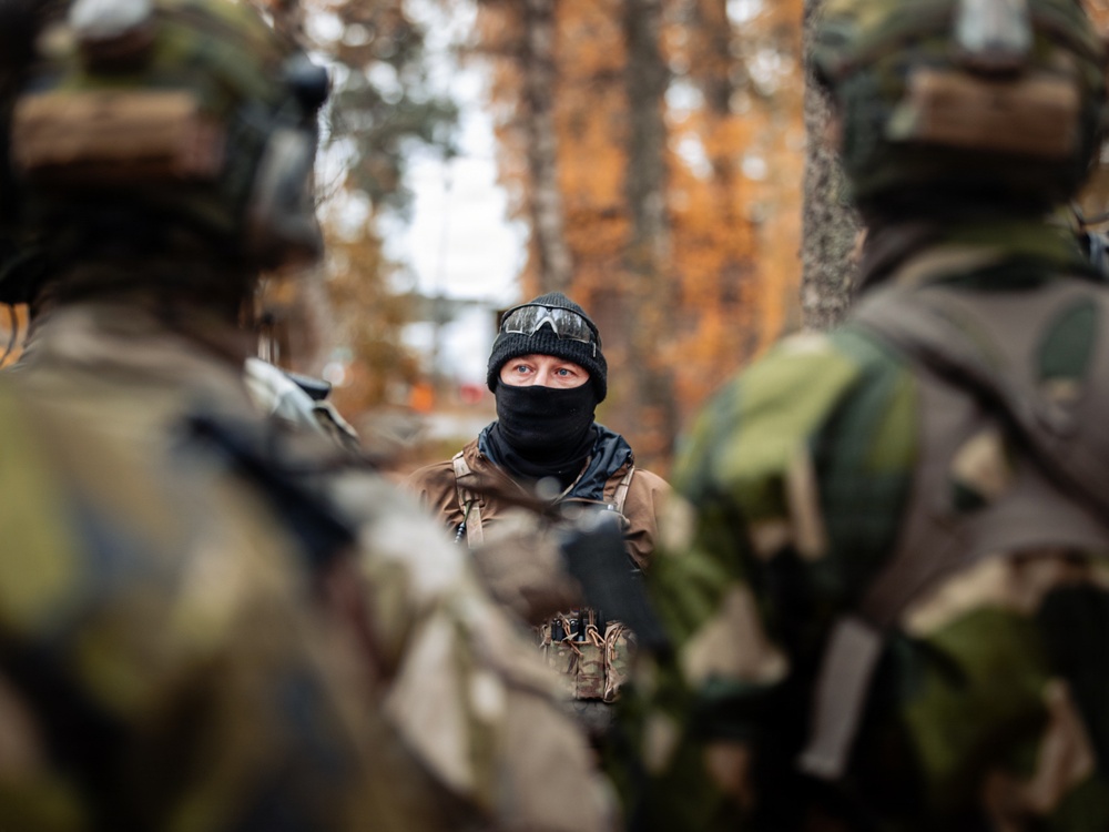 10th SFG conducts squad tactics with Swedish Rangers during ASP 26