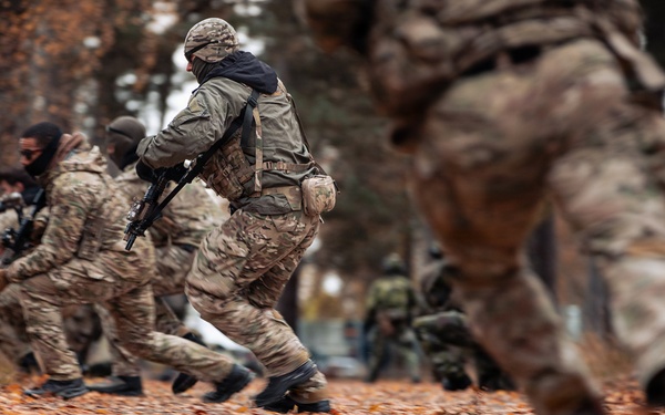 10th SFG conducts squad tactics with Swedish Rangers during ASP 26