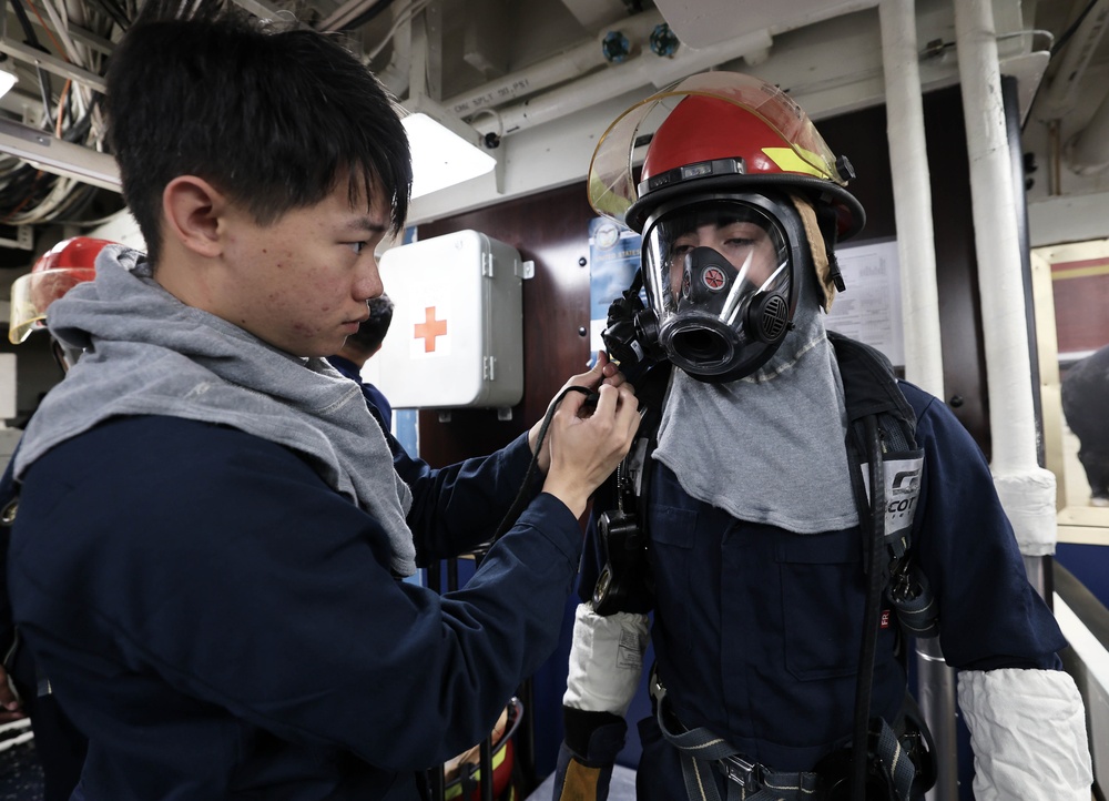 USS Roosevelt (DDG 80) Conducts Integrated Training Team (ITT) Evolution