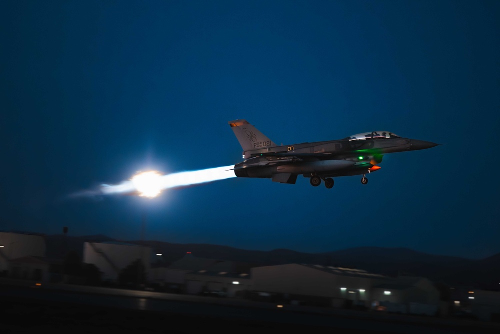 Forging Bonds: Singapore Air Force trains alongside American Airmen in Idaho desert skies