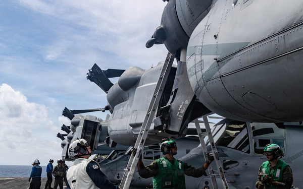 22nd MEU(SOC) | Flight line Maintenance on USS Iwo Jima (LHD 7)