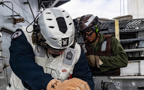 22nd MEU(SOC) | Flight line Maintenance on USS Iwo Jima (LHD 7)