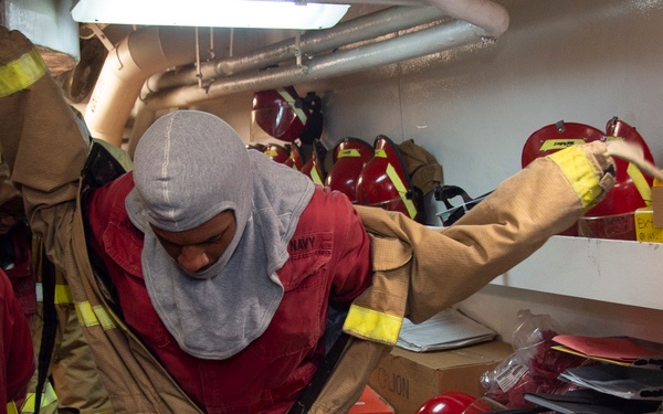 Ronald Reagan Sailors Participate In 8010 Drill