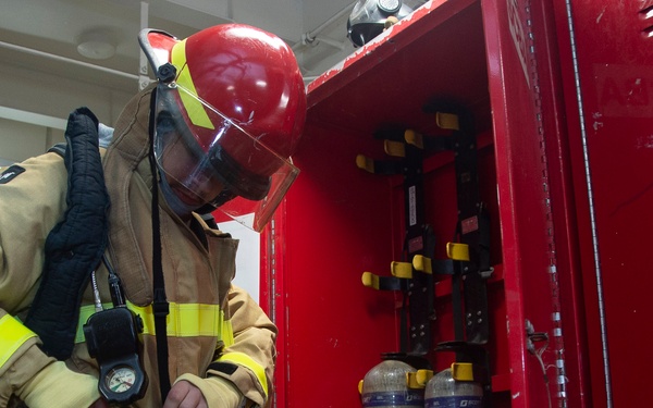 Ronald Reagan Sailors Participate In 8010 Drill