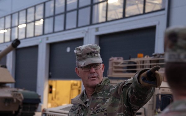 Major General Taylor visits Task Force Dakota in Camp Tapa, Estonia