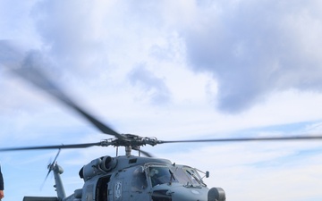 The Paul Ignatius (DDG 117) conducts a flight quarters