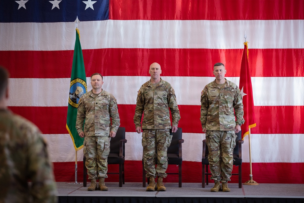 Washington Army National Guard Recruiting and Retention Battalion Change of Command