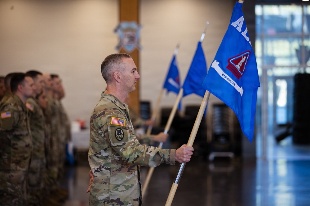 Washington Army National Guard Recruiting and Retention Battalion Change of Command
