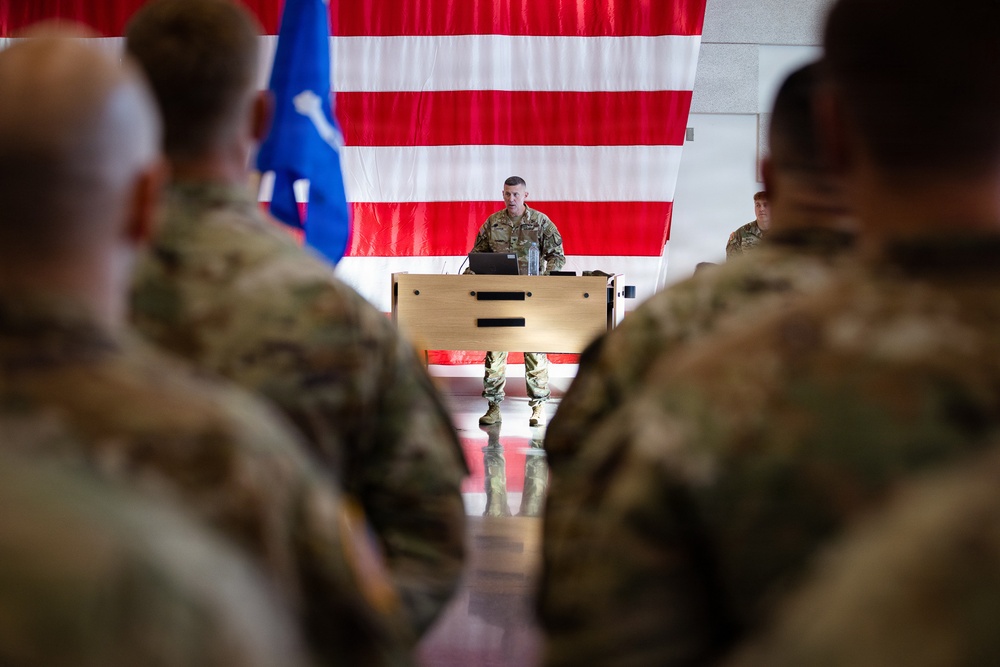 Washington Army National Guard Recruiting and Retention Battalion Change of Command