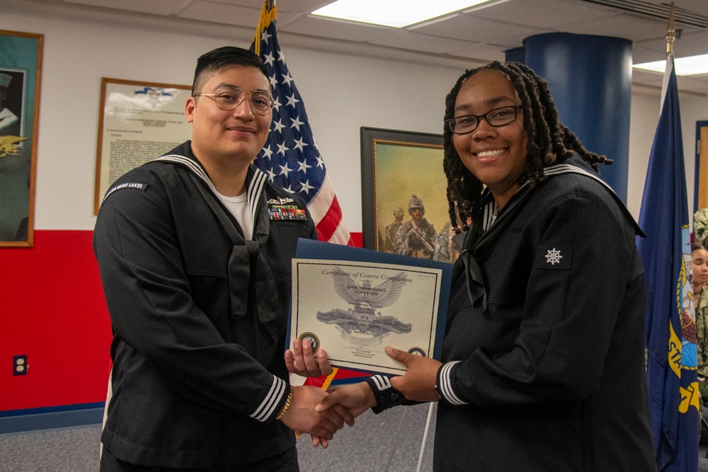 Surface Warfare Engineering Schools Command (SWESC) Great Lakes Instructors Hold Graduation Ceremony for the Navy’s Newest Quartermasters Surface Warfare Engineering Schools Command (SWESC) Great Lakes Instructors Hold Graduation Ceremony for the Navy’s Newest Quartermasters